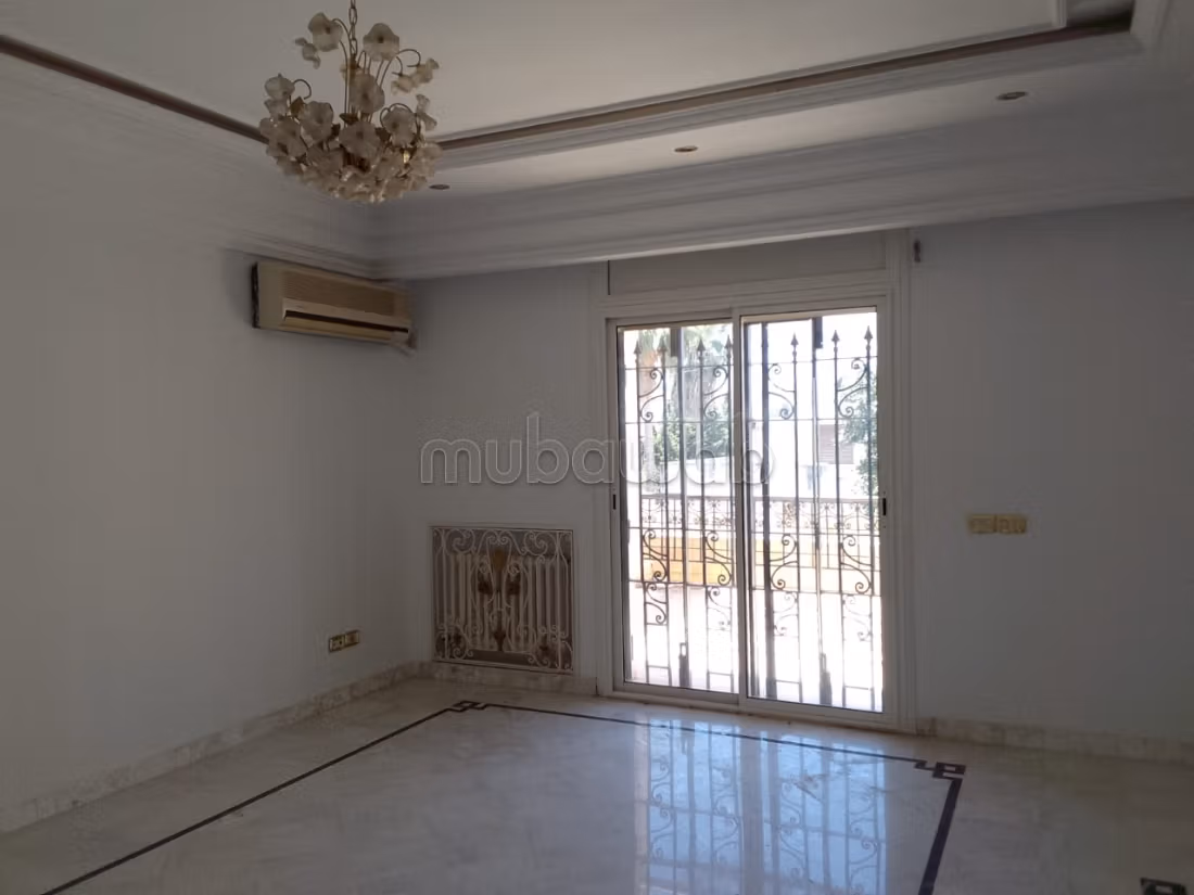 0% commission/ A vendre une villa à Menzah 7