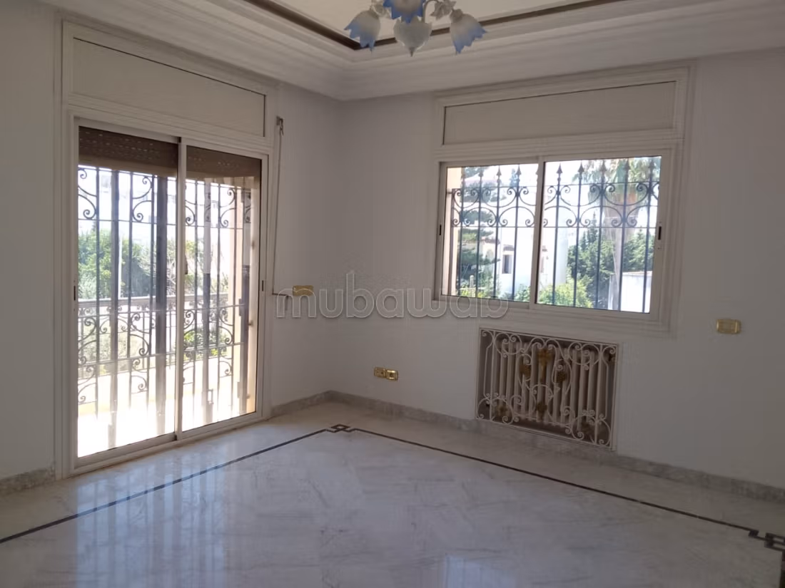 0% commission/ A vendre une villa à Menzah 7