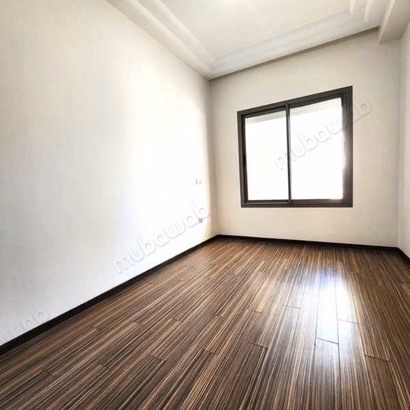Sale of a lovely apartment in Les Hôpitaux. Dimension 129 m². Carpark and elevator