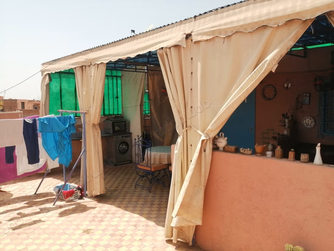 Casa in vendita a Sidi Youssef. 7 locali. Terrazzo e garage