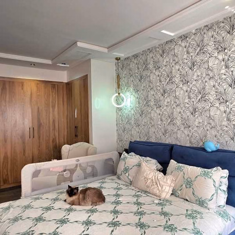 Apartment to purchase in Maârif Extension. 5 large living areas. Lift and garage