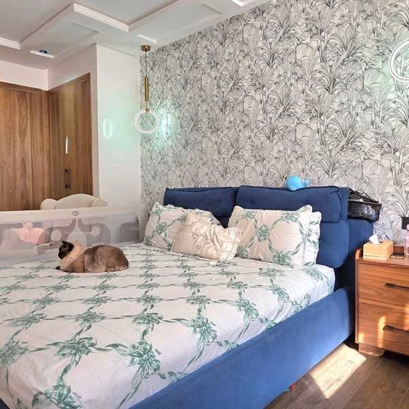 Apartment to purchase in Maârif Extension. 5 large living areas. Lift and garage