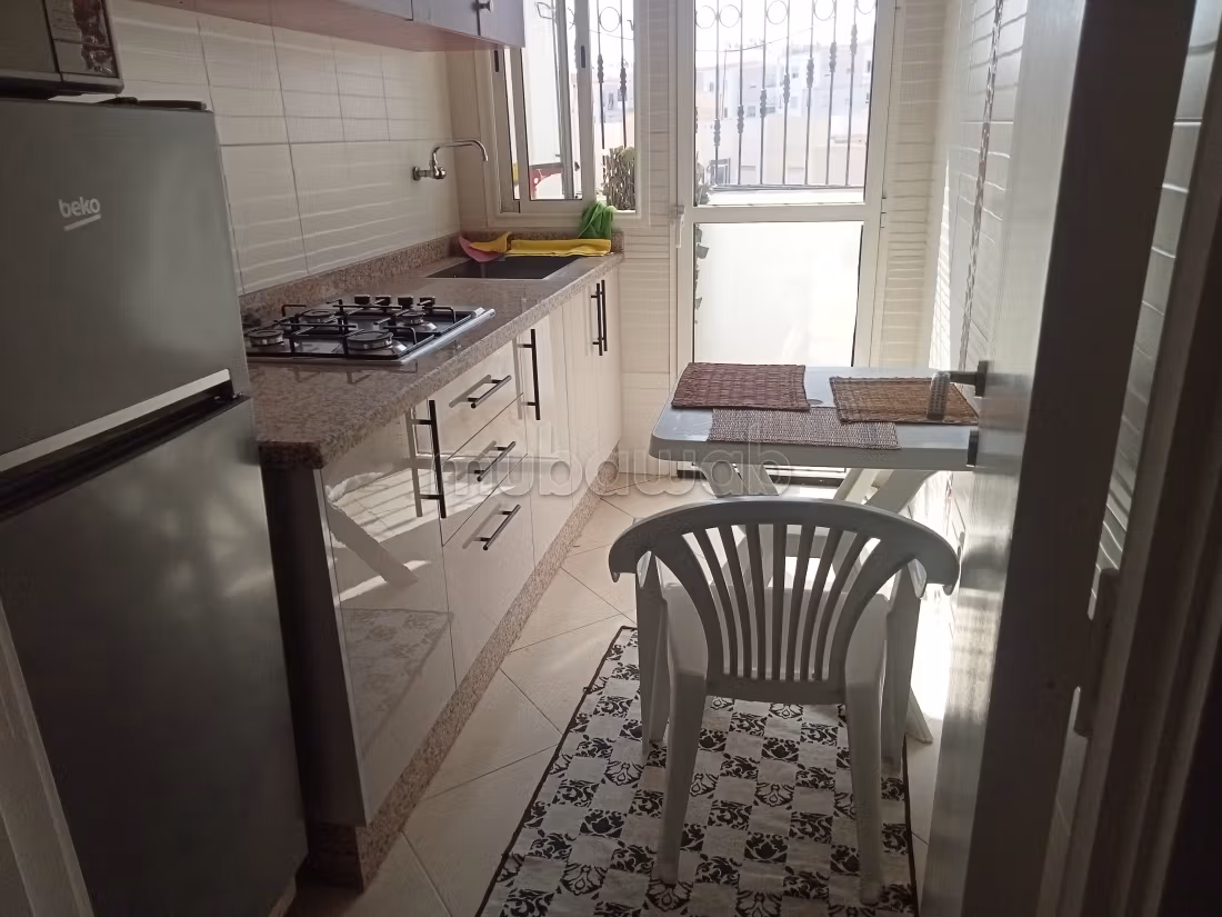 Magnífico piso en alquiler en Hay Mohammadi. 3 hermosas habitaciones. Amueblado