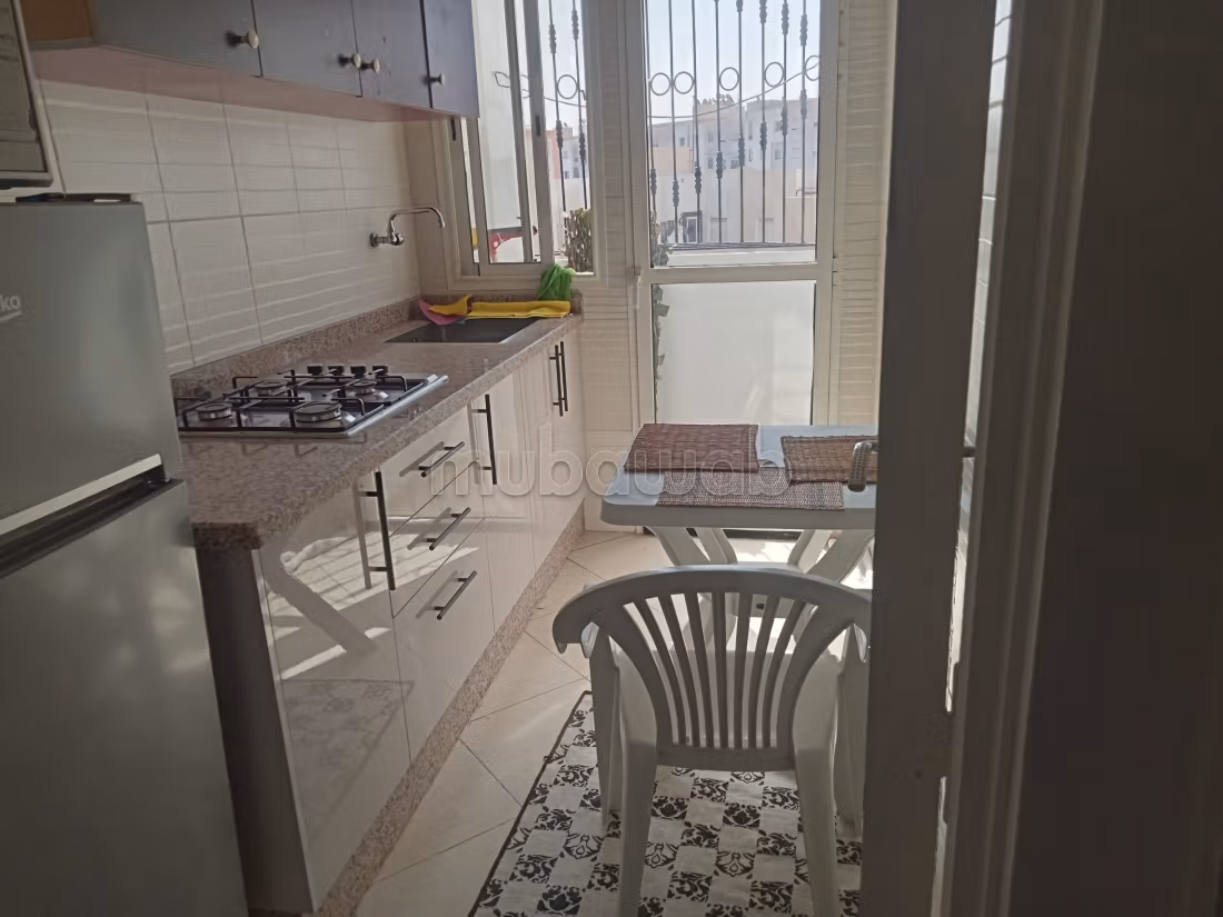 Magnífico piso en alquiler en Hay Mohammadi. 3 hermosas habitaciones. Amueblado