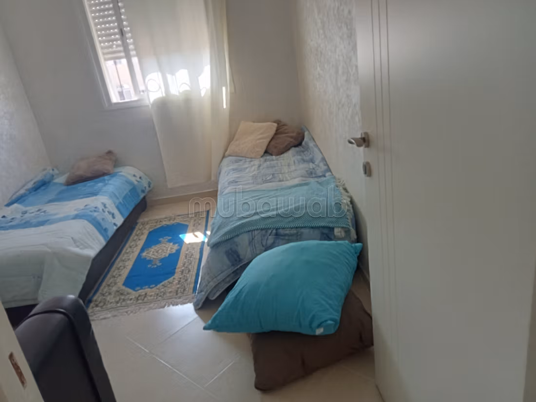 Magnífico piso en alquiler en Hay Mohammadi. 3 hermosas habitaciones. Amueblado