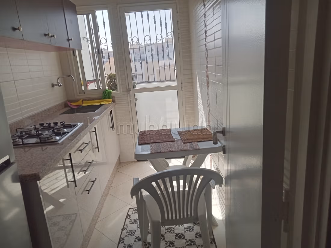 Magnífico piso en alquiler en Hay Mohammadi. 3 hermosas habitaciones. Amueblado