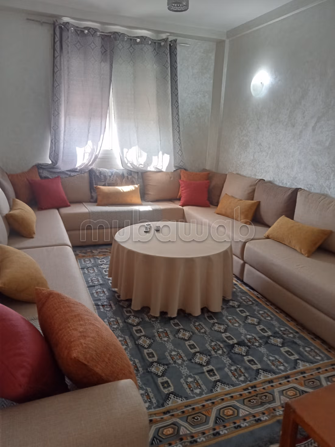 Magnífico piso en alquiler en Hay Mohammadi. 3 hermosas habitaciones. Amueblado