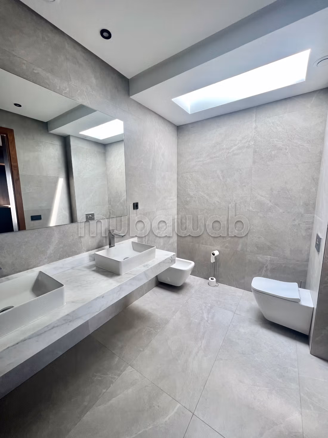 Magnificent villa for rent in Ain Diab. 7 large living areas. Fireplace and caretaker