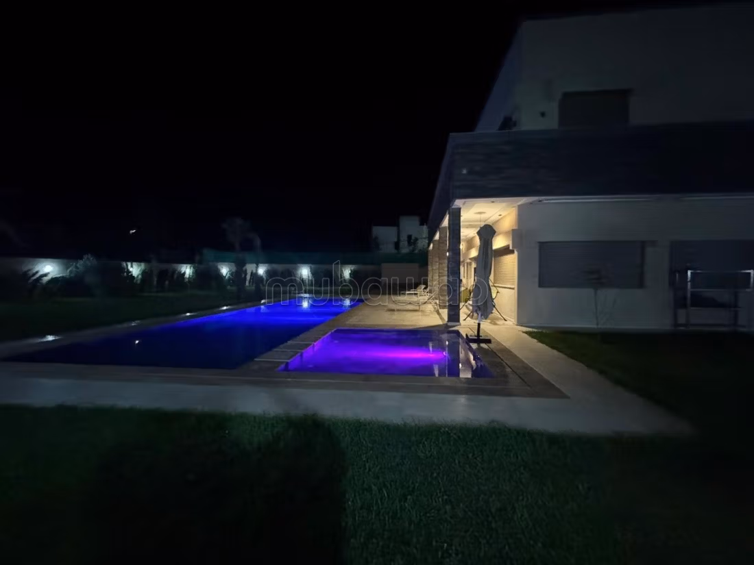 Très belle villa haut standig 5 suites route fes