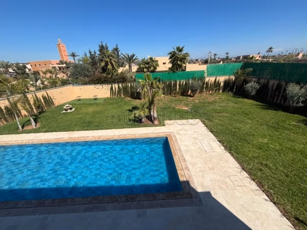 Beautiful villa for rent in Route de Fez. 5 rooms. Furnished