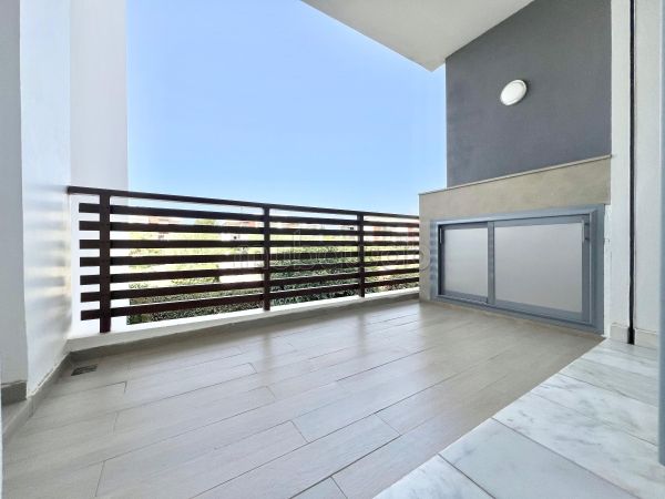 Busca pisos en venta en Ville Verte. 3 hermosas habitaciones. Conserje disponible, sistema de aire condicionado