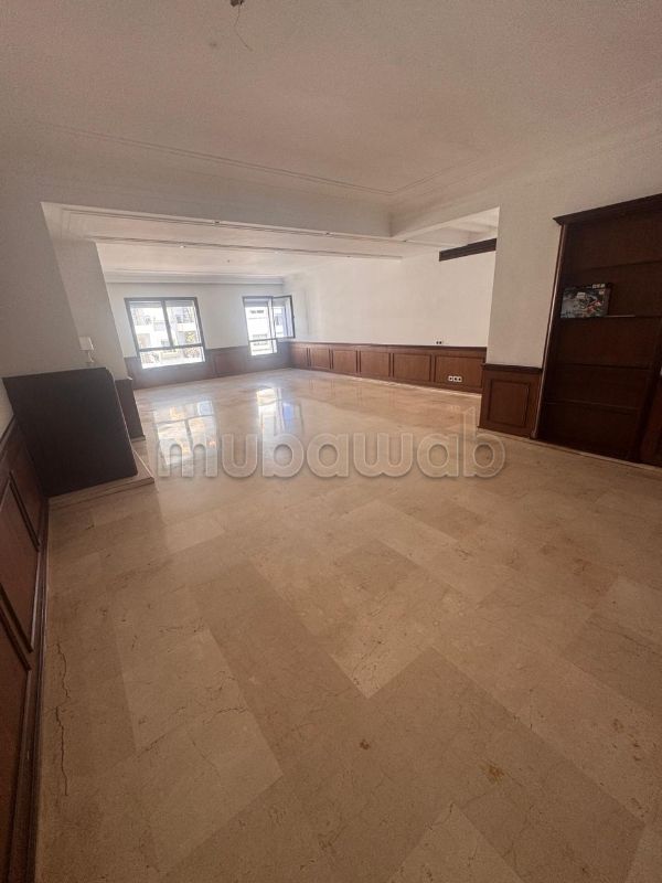 Appt à louer au Triangle d'or