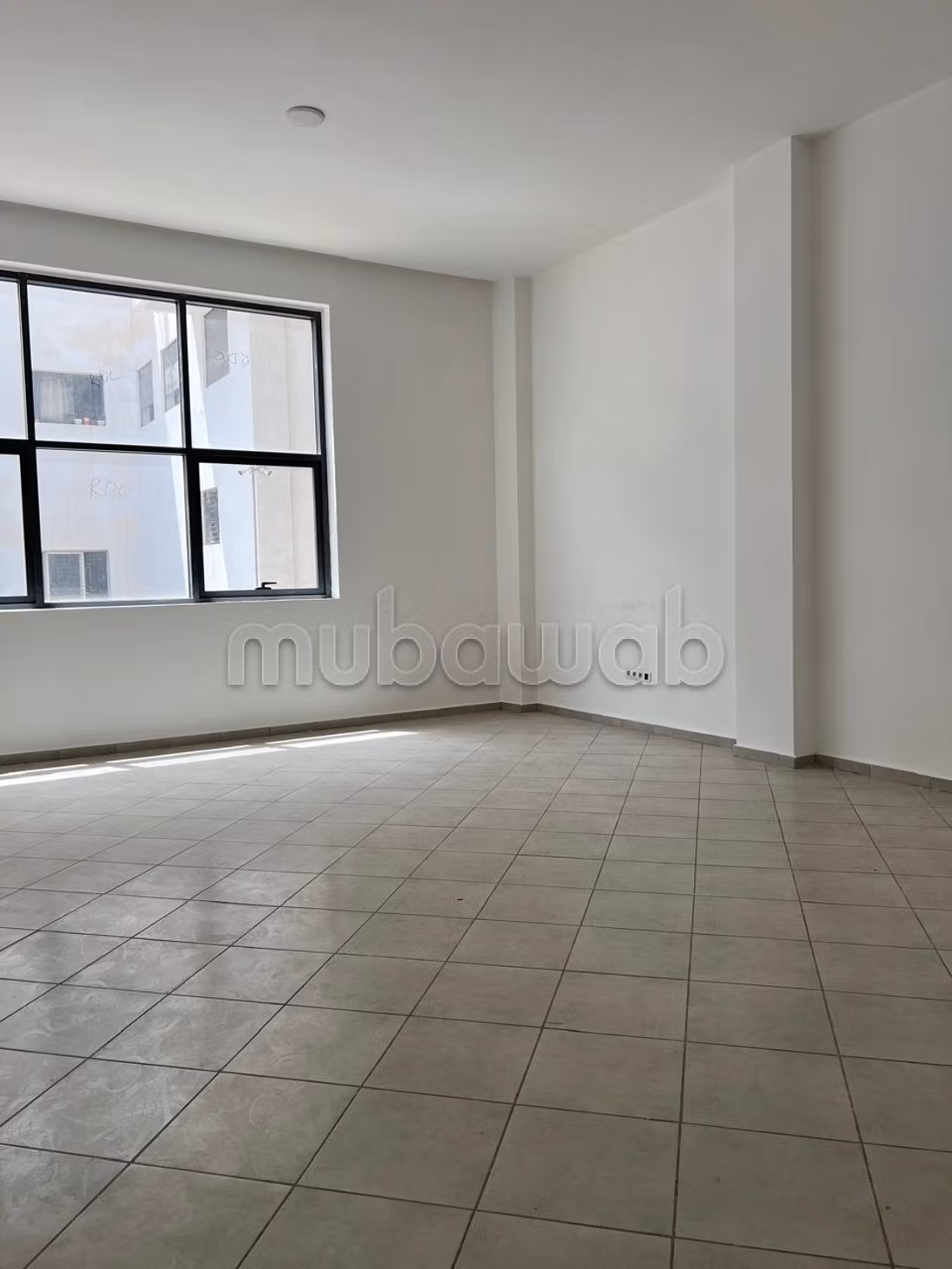 Oficinas en alquiler en Bouskoura Ville. Dimensión 47 m². Ascensor