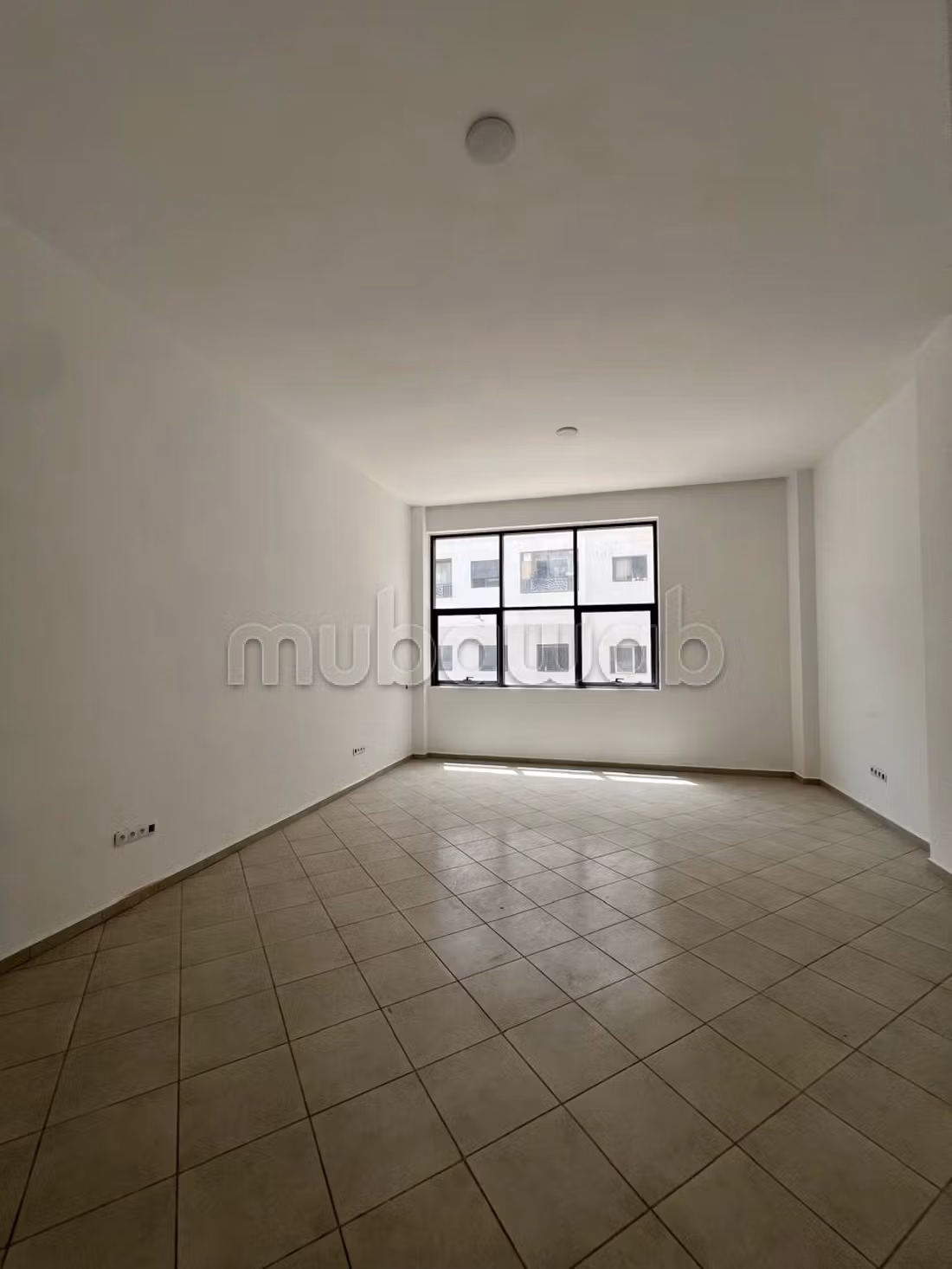 Oficinas en alquiler en Bouskoura Ville. Dimensión 47 m². Ascensor