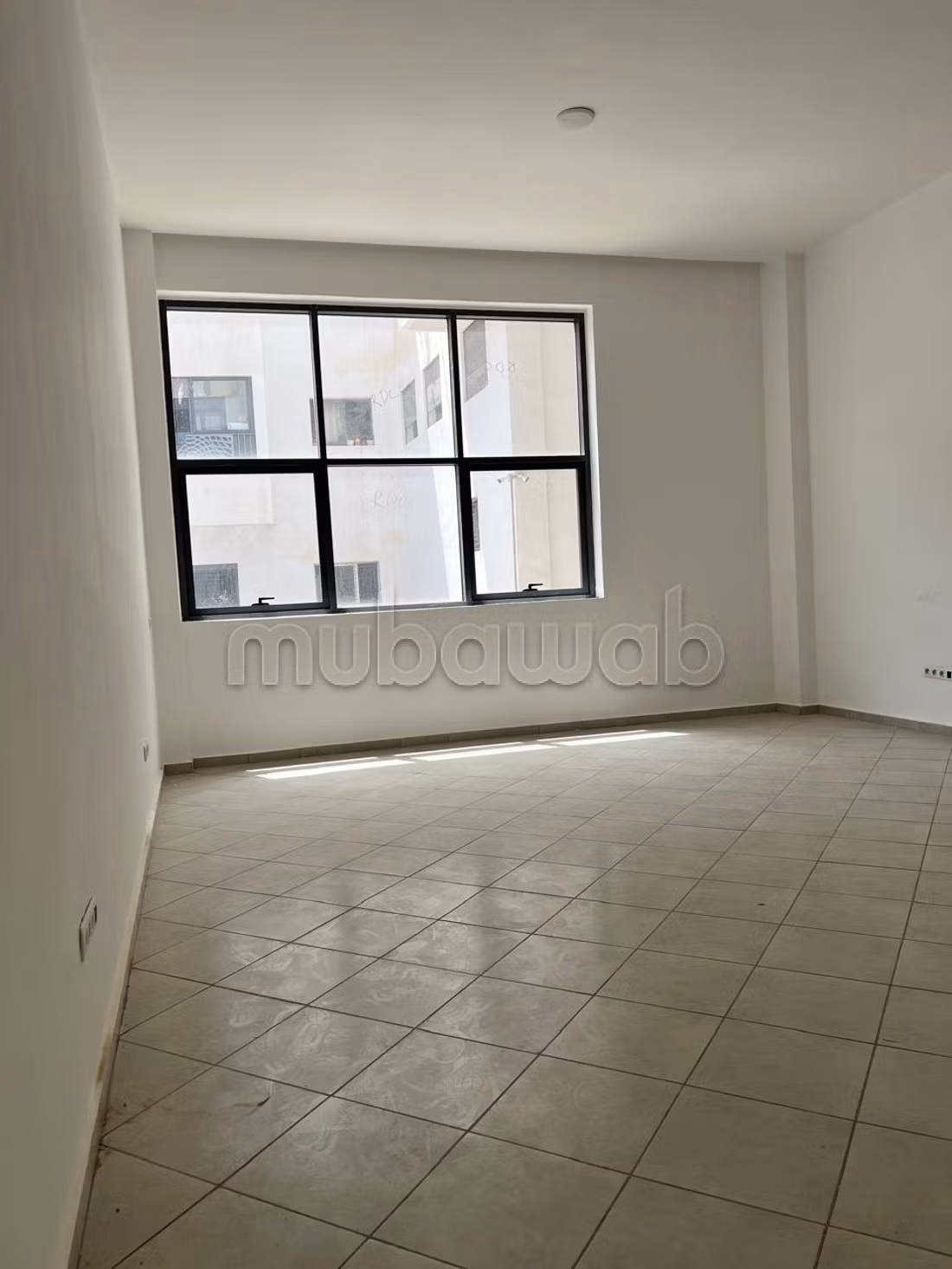 Oficinas en alquiler en Bouskoura Ville. Dimensión 47 m². Ascensor