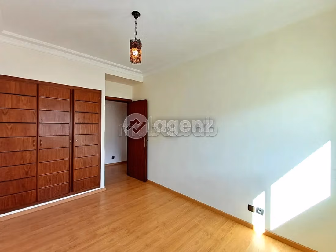 Eccezionale casa di lusso in affitto a Anfa. 5 locali. Con camino e piscina