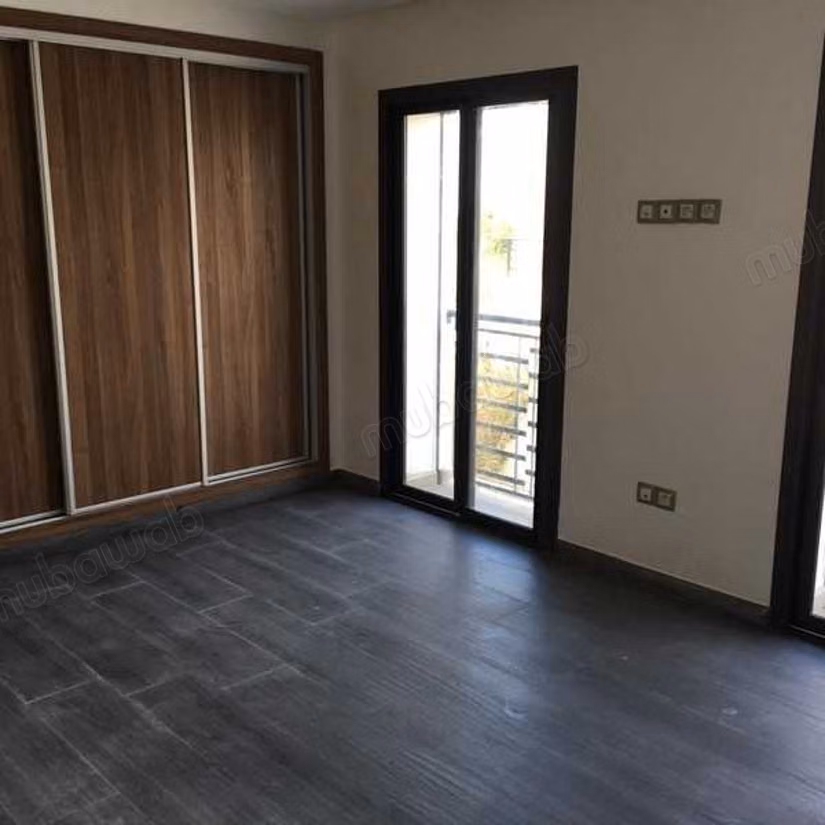 Luxury house for rent. Small area 220 m²