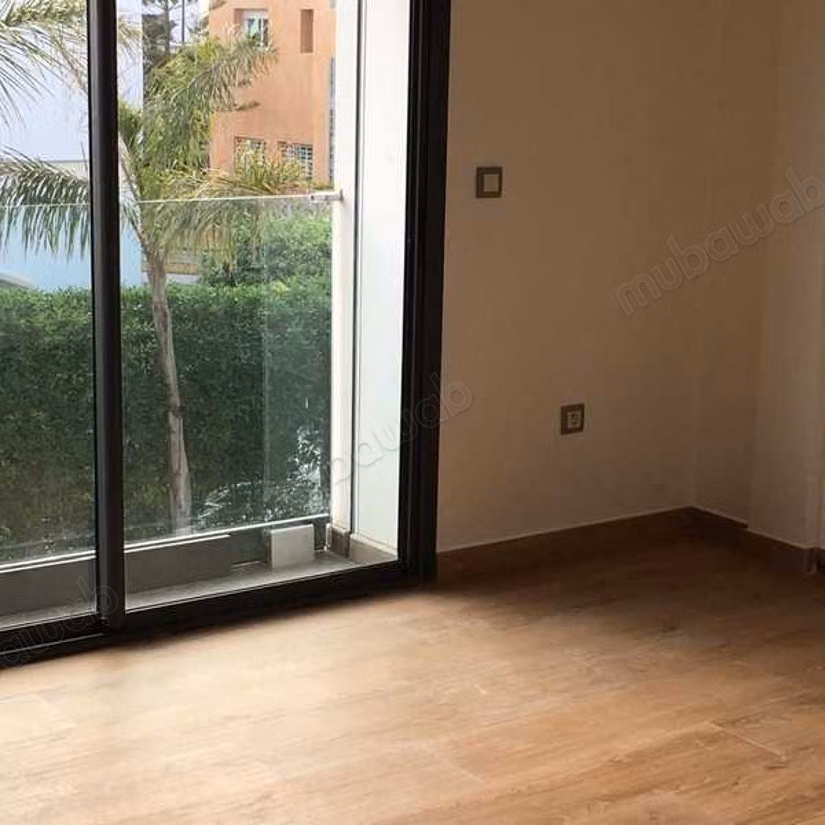 Luxury house for rent. Small area 220 m²