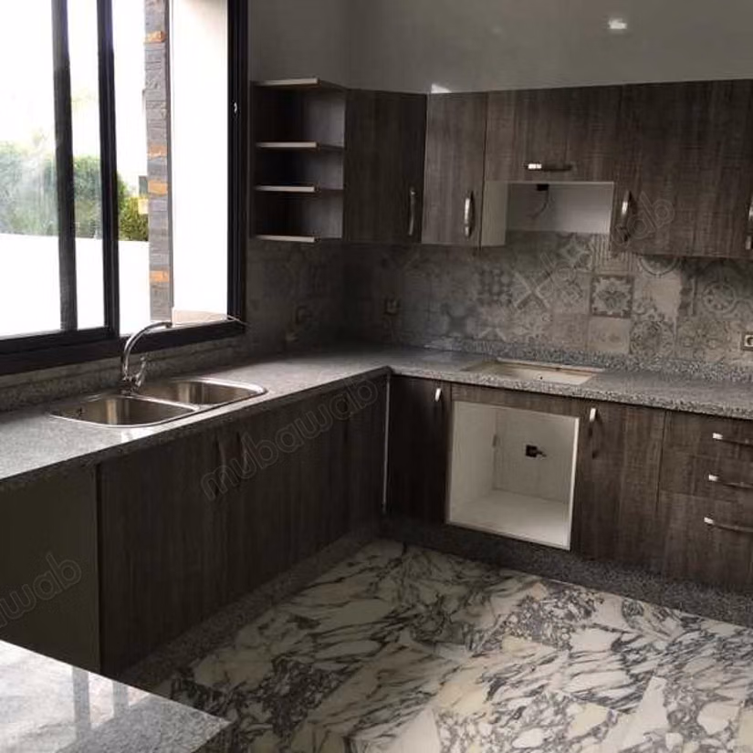 Luxury house for rent. Small area 220 m²