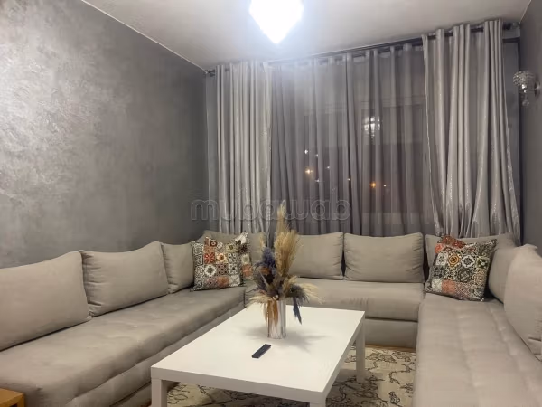 Magnífico piso en venta en Oulfa. 2 bonitas habitaciones. Puerta pesada, sistema de plato general