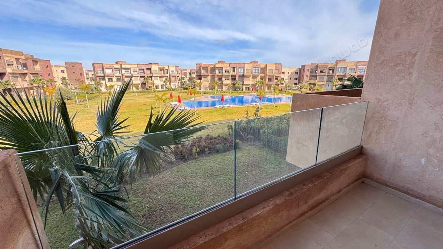 Bonito piso en venta en Route Amizmiz. 2 bonitas habitaciones. Con Ascensor, balcón