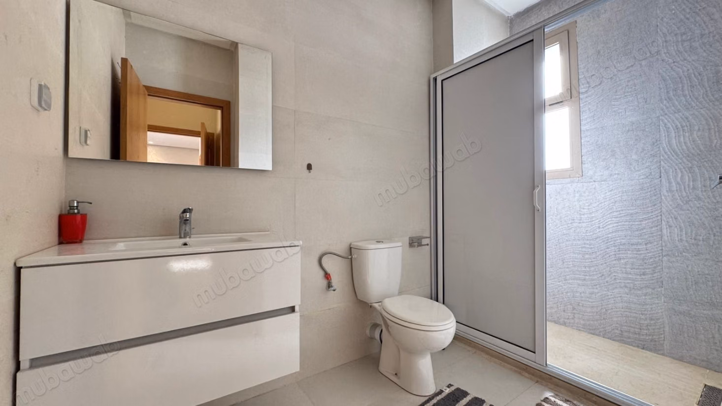 Bonito piso en venta en Route Amizmiz. 2 bonitas habitaciones. Con Ascensor, balcón