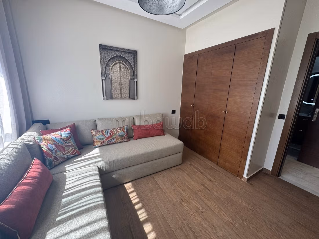 Au CFC Appartement Neuf meublé à louer – 2 façades, — 6
