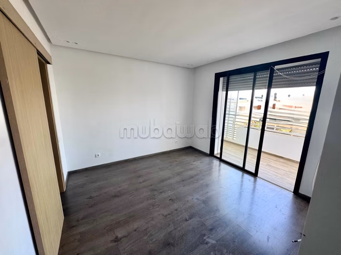 Huren: villa's en luxe woningen. 6 Ruimtes. Conciërgeservice en open haard