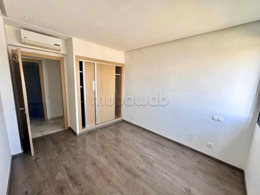 Huren: villa's en luxe woningen. 6 Ruimtes. Conciërgeservice en open haard