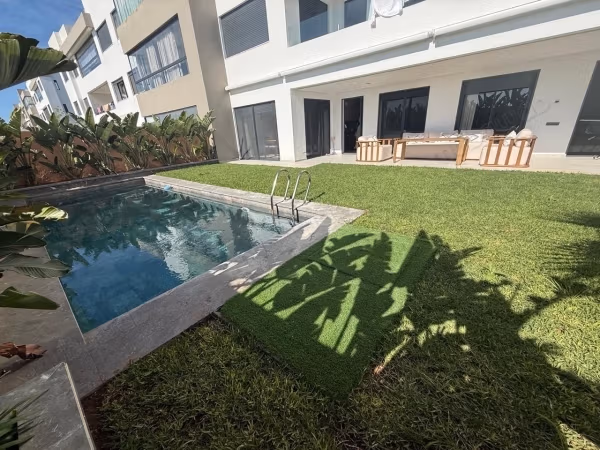 A Darbouaaza Rez De Jardin avec piscine privative à louer, Meublé 3 Chambres …