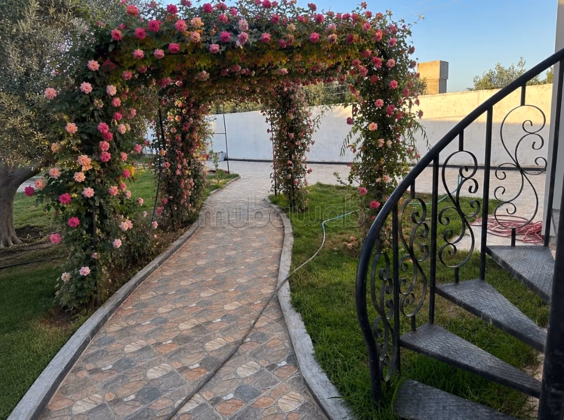 Villa avec piscine à vendre