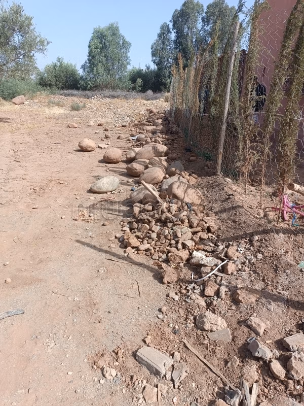 Se vende terreno. Área total 32000 m²
