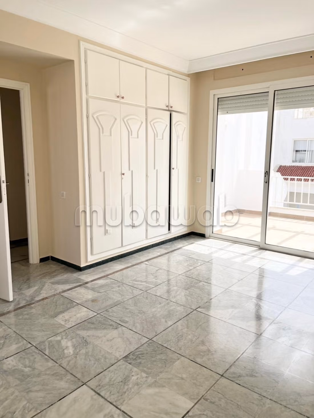Appartement rénové Aindiab