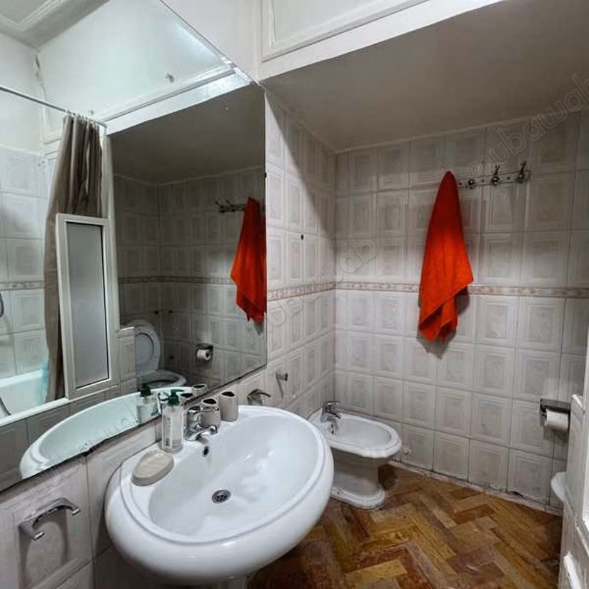 Beautiful apartment for sale in Hay Haddaouia. 6 comfortable rooms. Parking spaces and garden