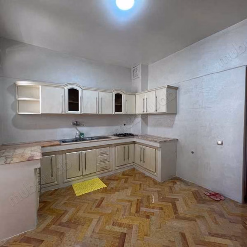 Beautiful apartment for sale in Hay Haddaouia. 6 comfortable rooms. Parking spaces and garden