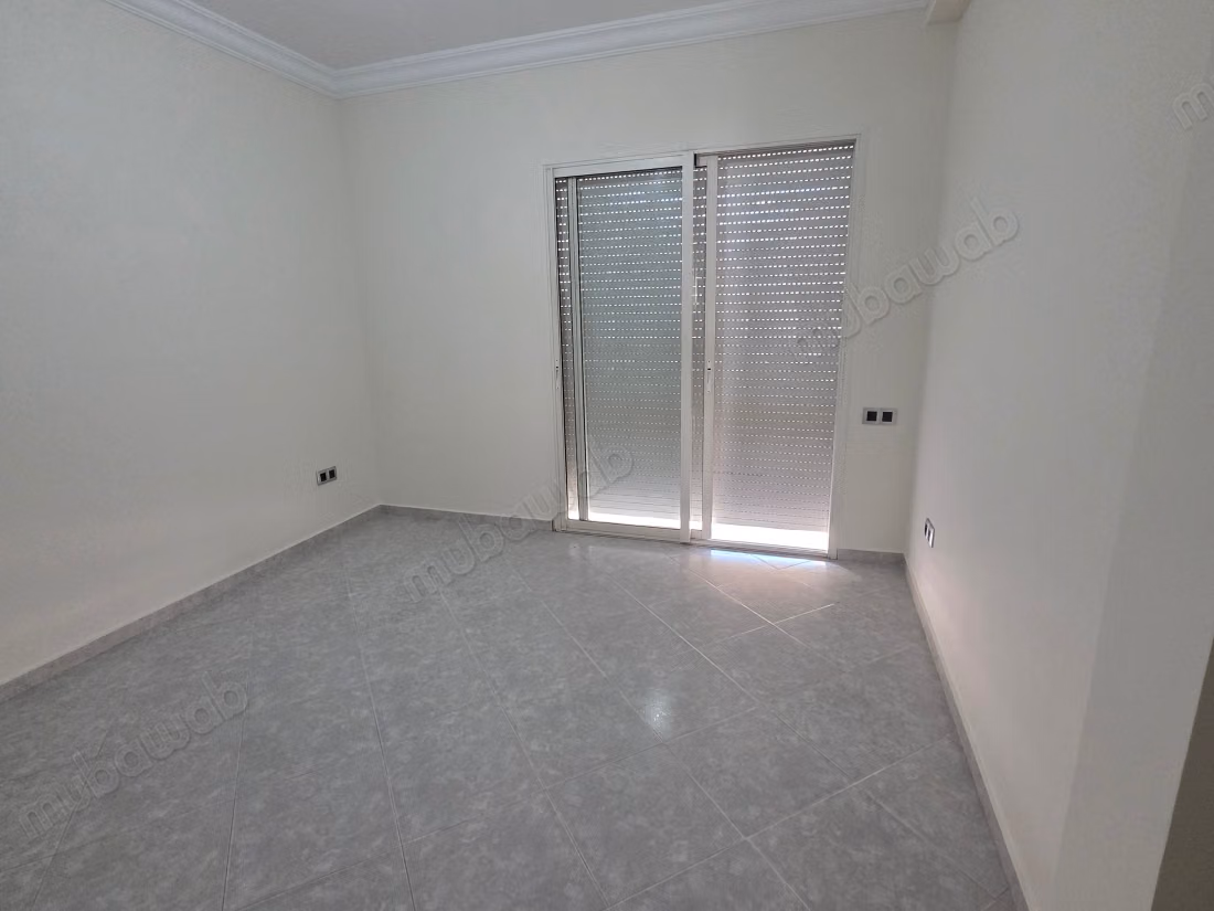 Bel Appartement avec terrasse au centre agdal 
raba