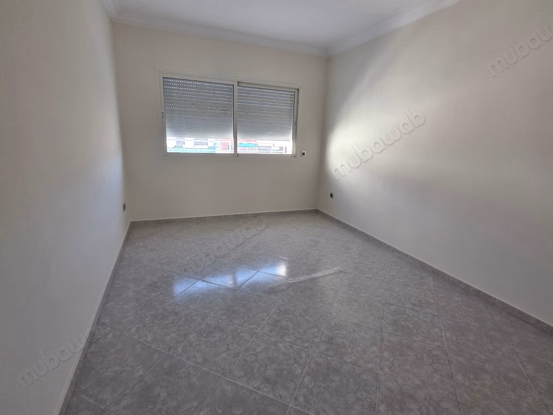 Bel Appartement avec terrasse au centre agdal 
raba