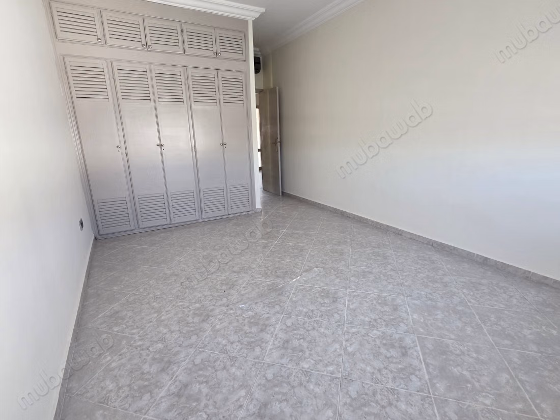 Bel Appartement avec terrasse au centre agdal 
raba
