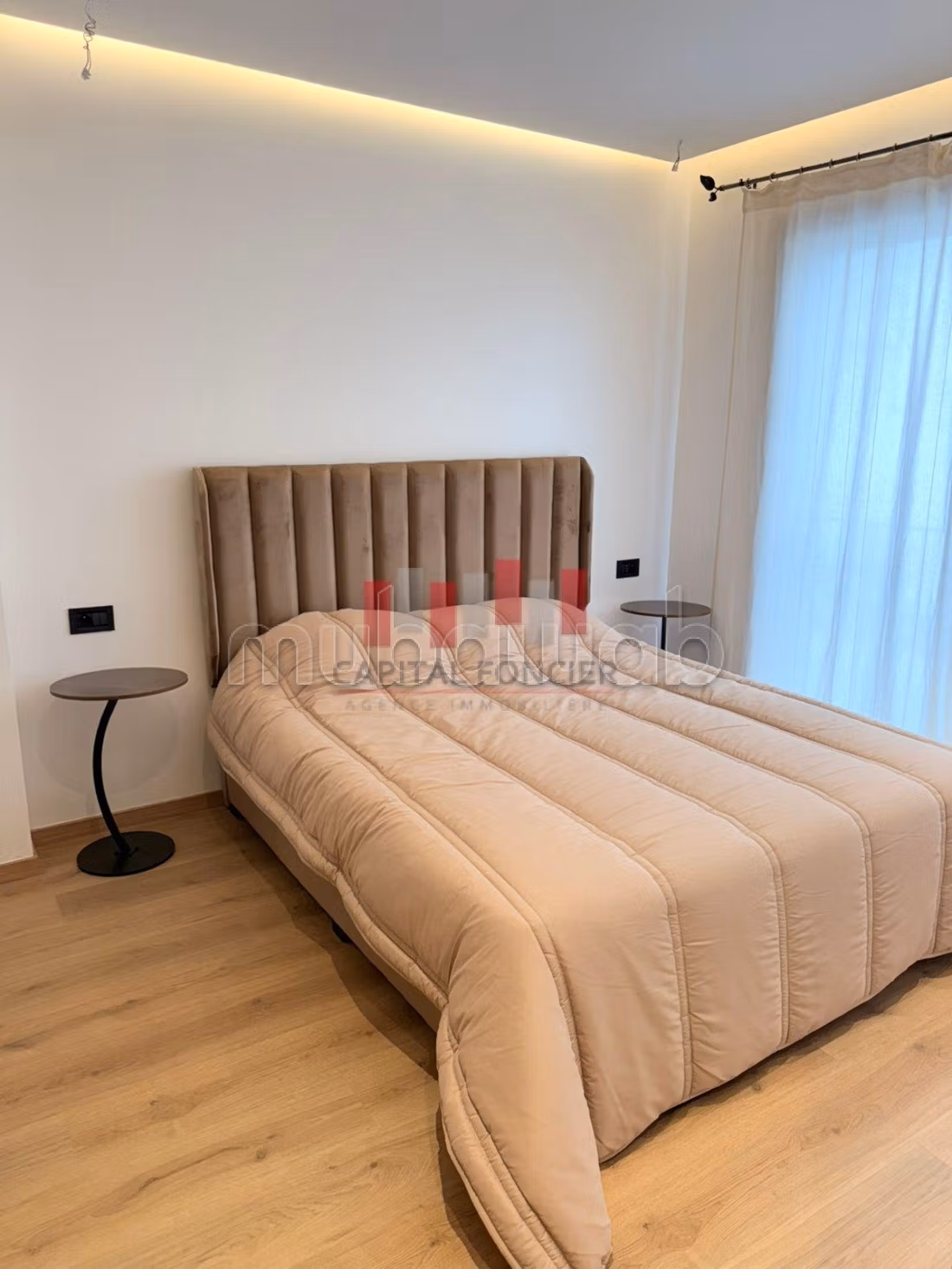 Bel appartement en location à Les princesses.
1 belle chambre.
Bien meublé — 6