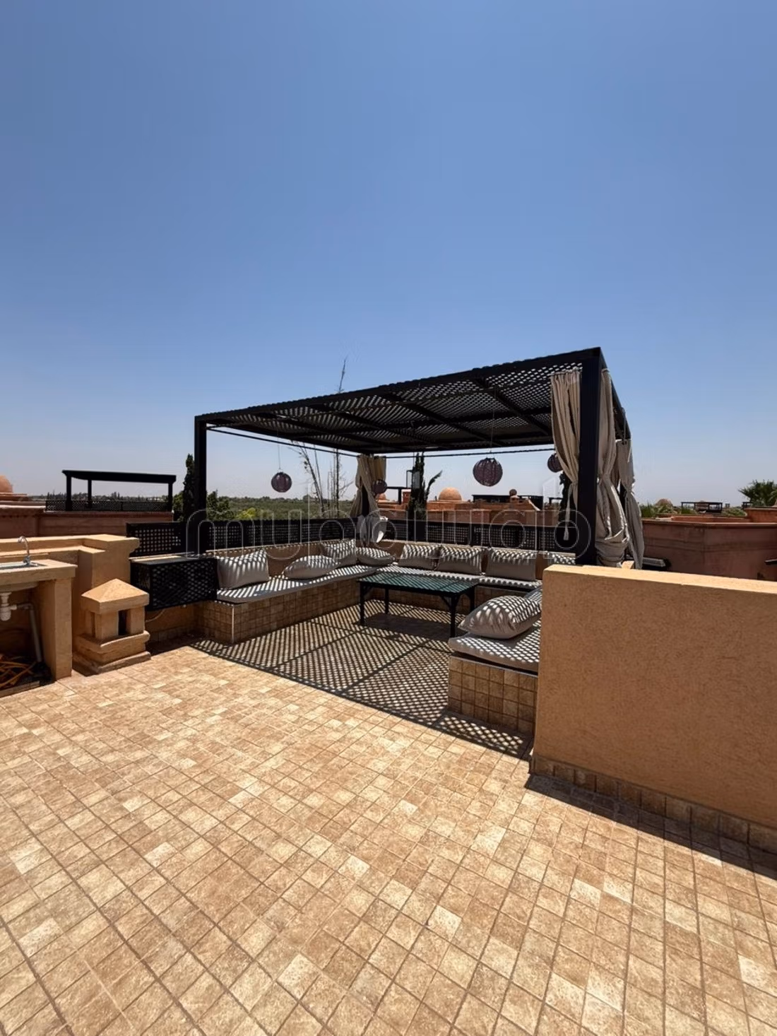 Magnifique Duplex Rénové avec Jardin Privatif & Rooftop