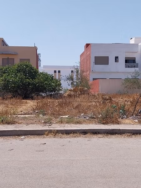 Terreno en venta. Gran superficie 229 m²