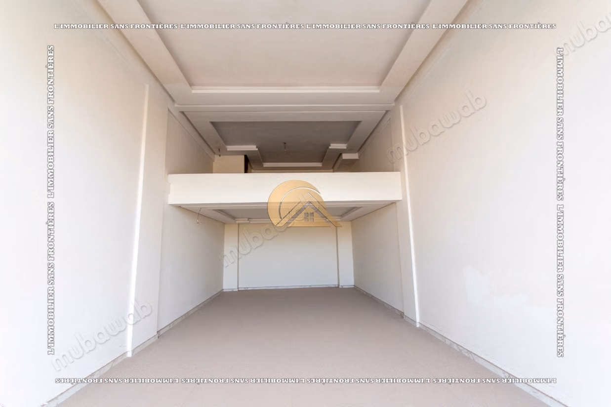Magasin à louer 94 m² à Targa