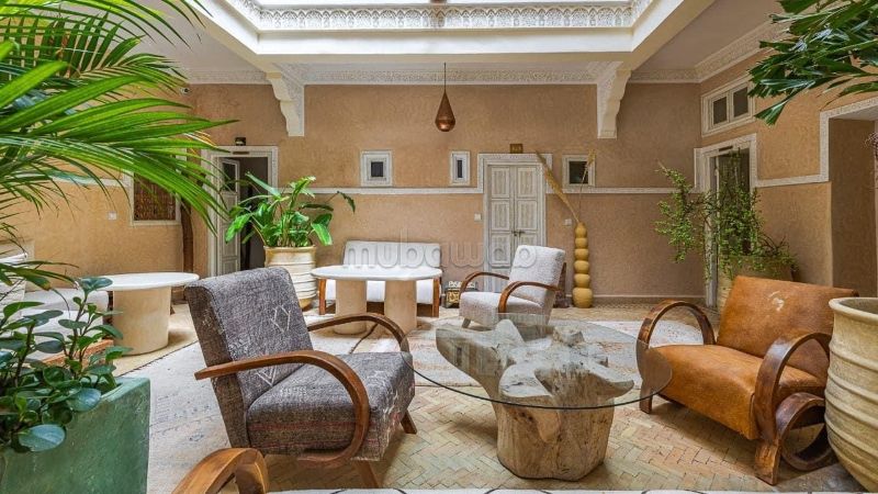 Suntuosa villa en venta en Route de l'Ourika. 11 dormitorios. Completamente amueblado