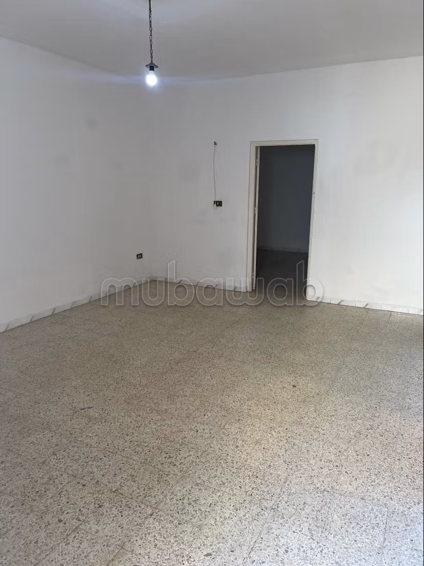 Acquista casa. 8 locali spaziosi