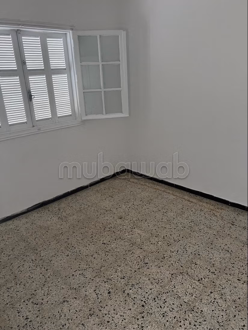 Acquista casa. 8 locali spaziosi