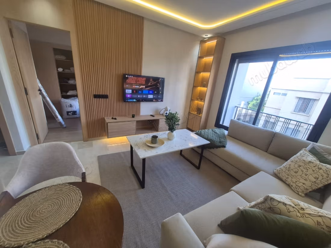 Sudio meublé neuf 47 m2 1er etage garage