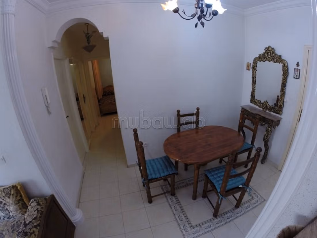 Very nice apartment for rent in Oulfa. Dimension 58 m². Traditional Moroccan living room