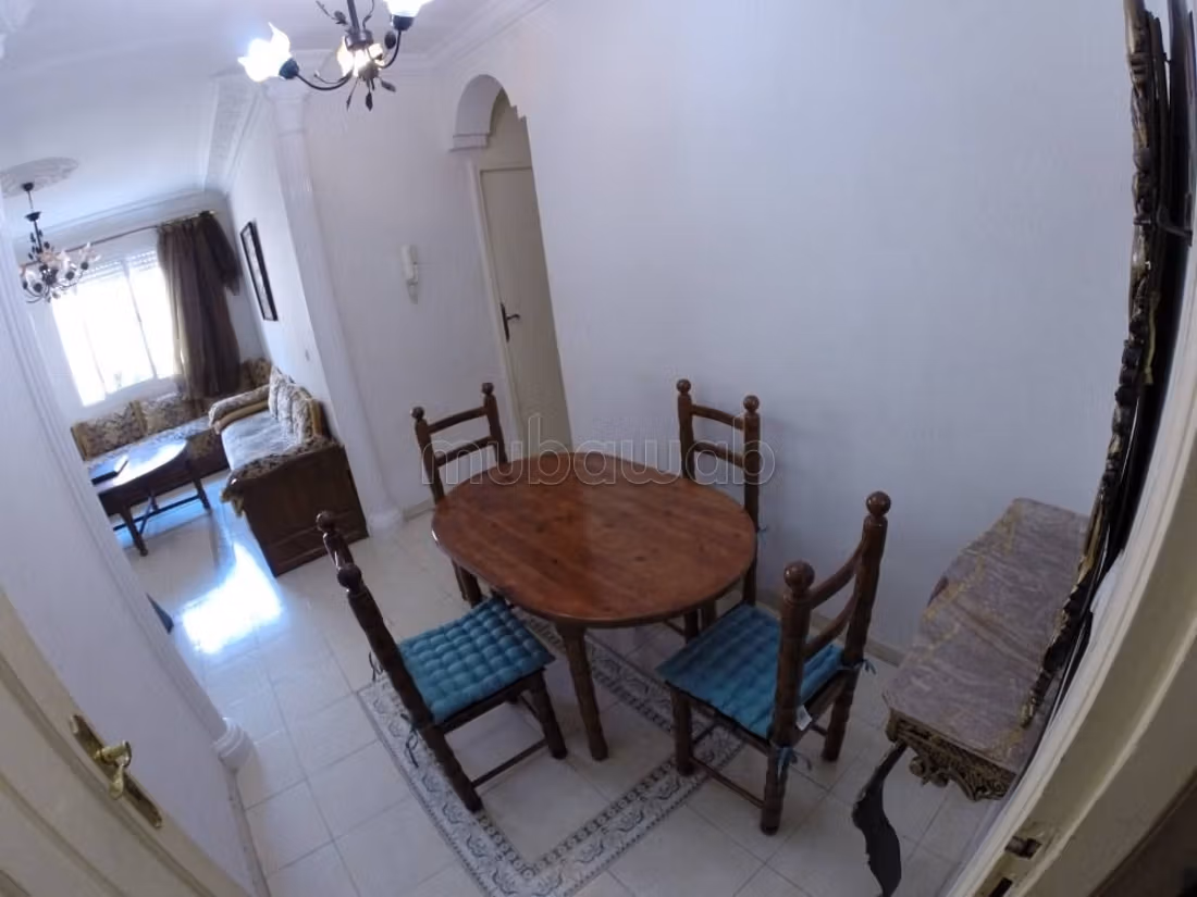 Very nice apartment for rent in Oulfa. Dimension 58 m². Traditional Moroccan living room