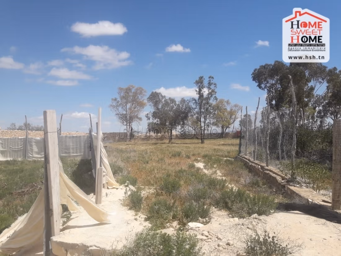 Nice farm for sale. Area 325728 m²