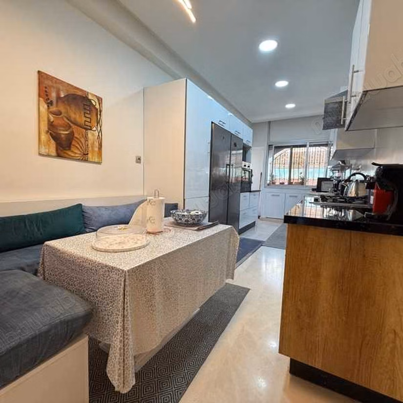 Appartement à Louer de 104.0 m² à Casablanca, Triangle D'Or
